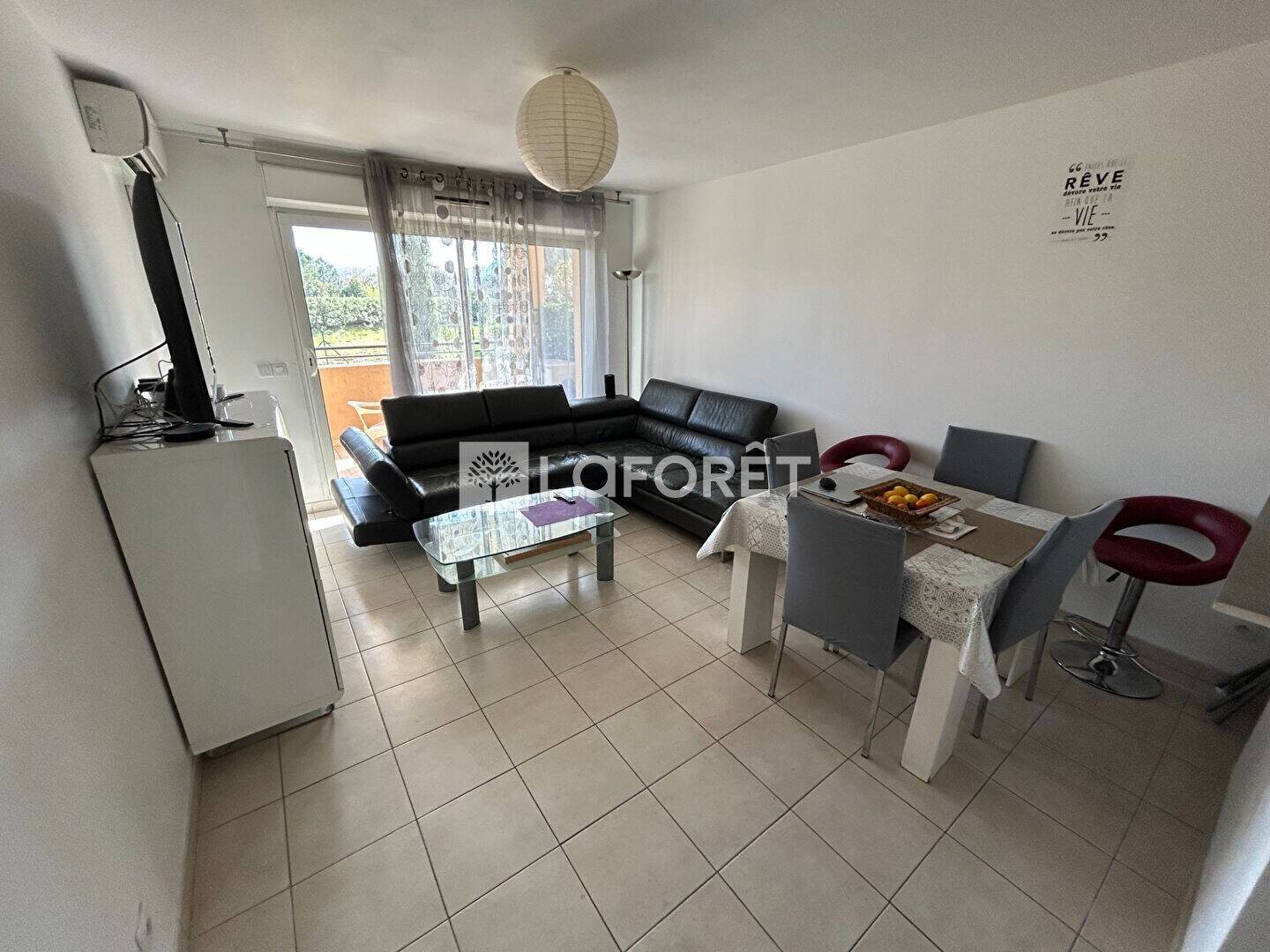 Appartement à louer, 41m², Roquebrune-sur-Argens