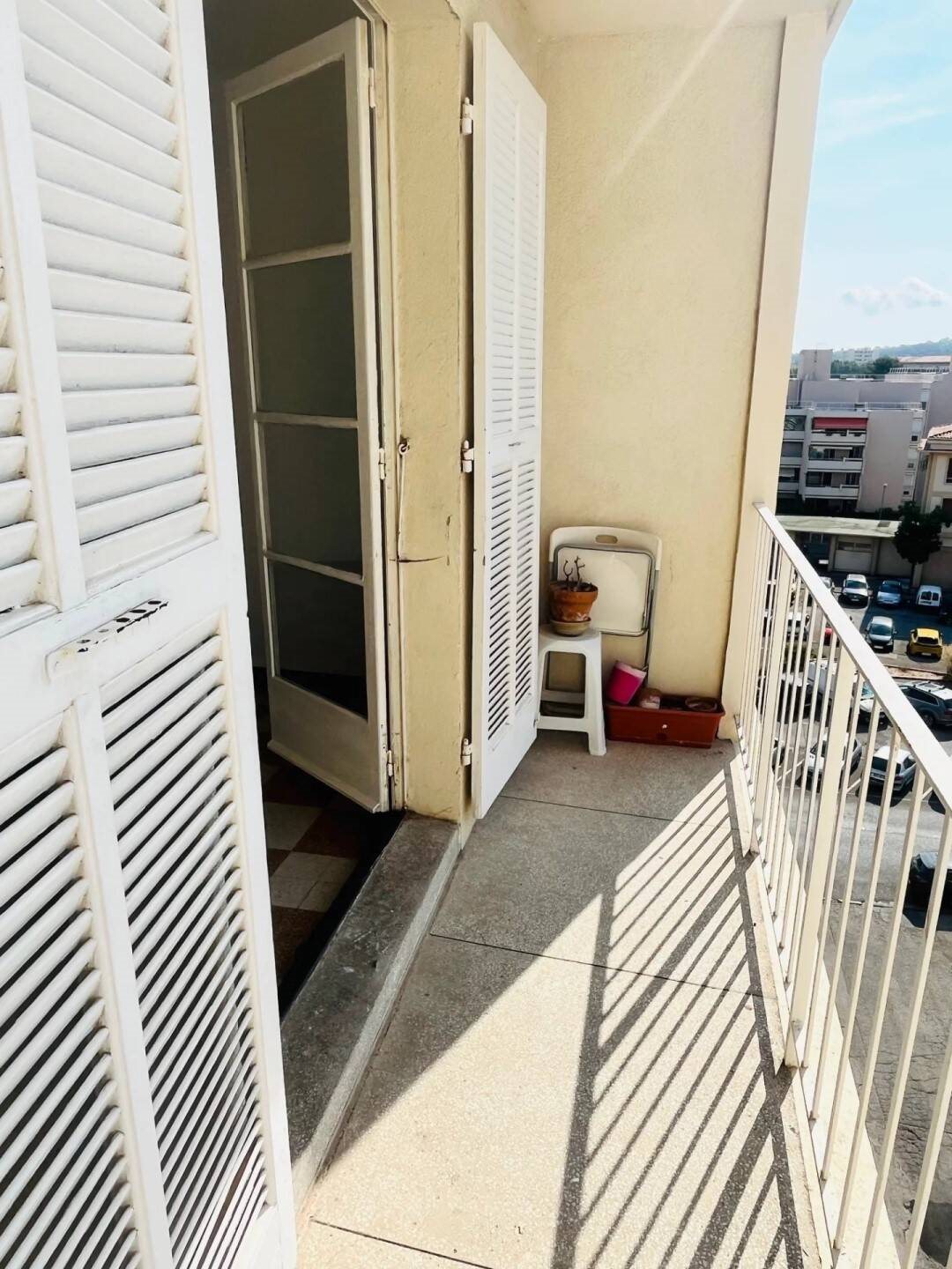 Appartement à louer, 24m², Toulon