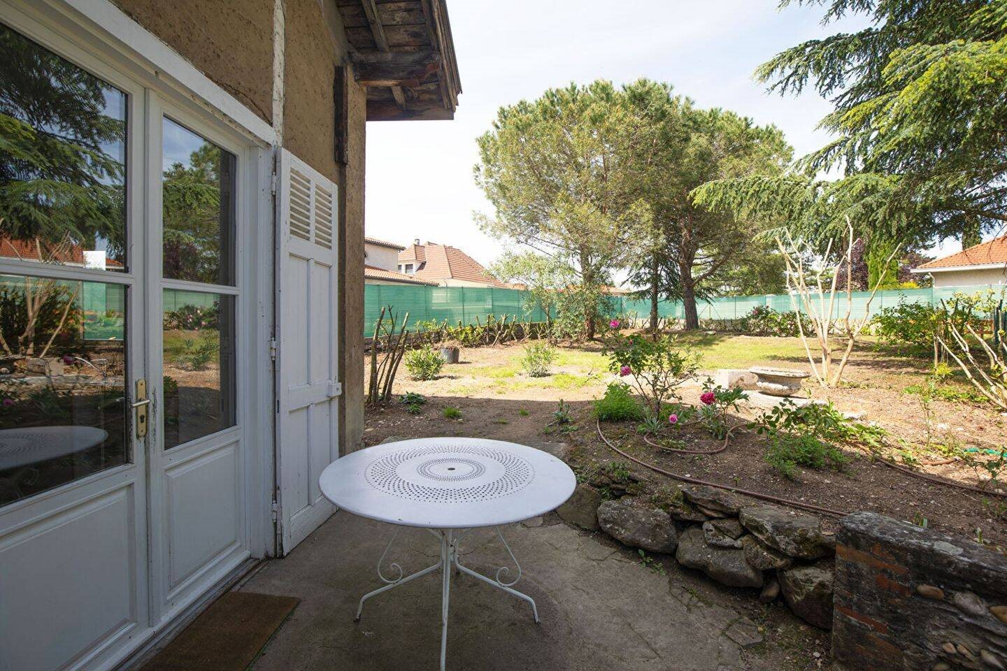 Maison à louer, 103m², Charly