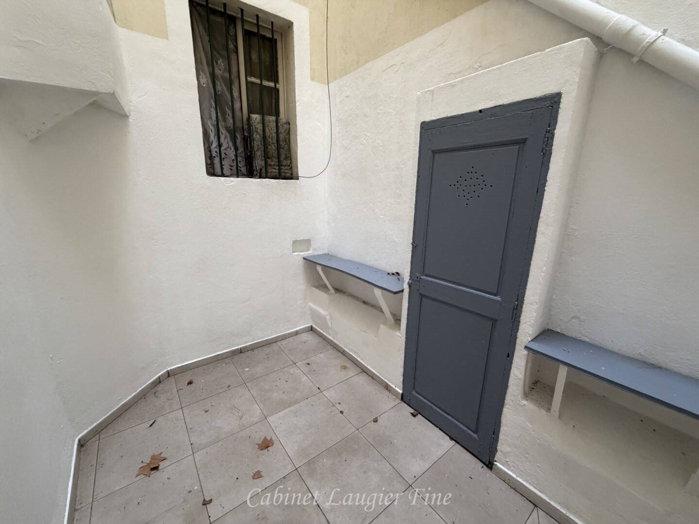 Appartement à louer, 18m², Marseille 1er
