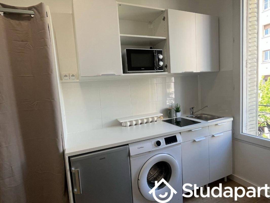 Appartement à louer, 11m², Courbevoie