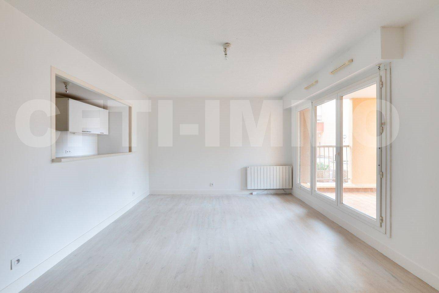 Appartement à louer, 80m², Saint-Laurent-du-Var