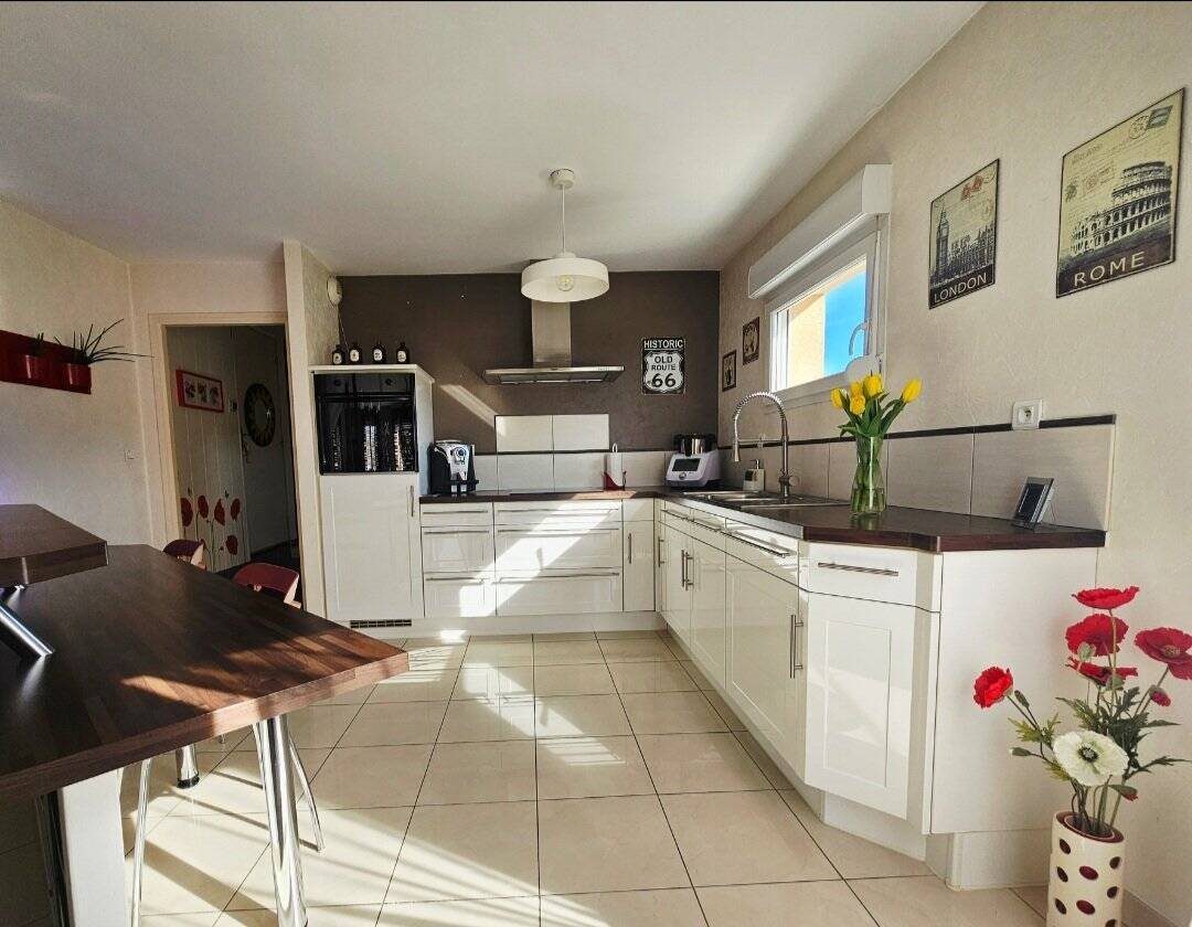Maison à vendre, 120m², Rochejean