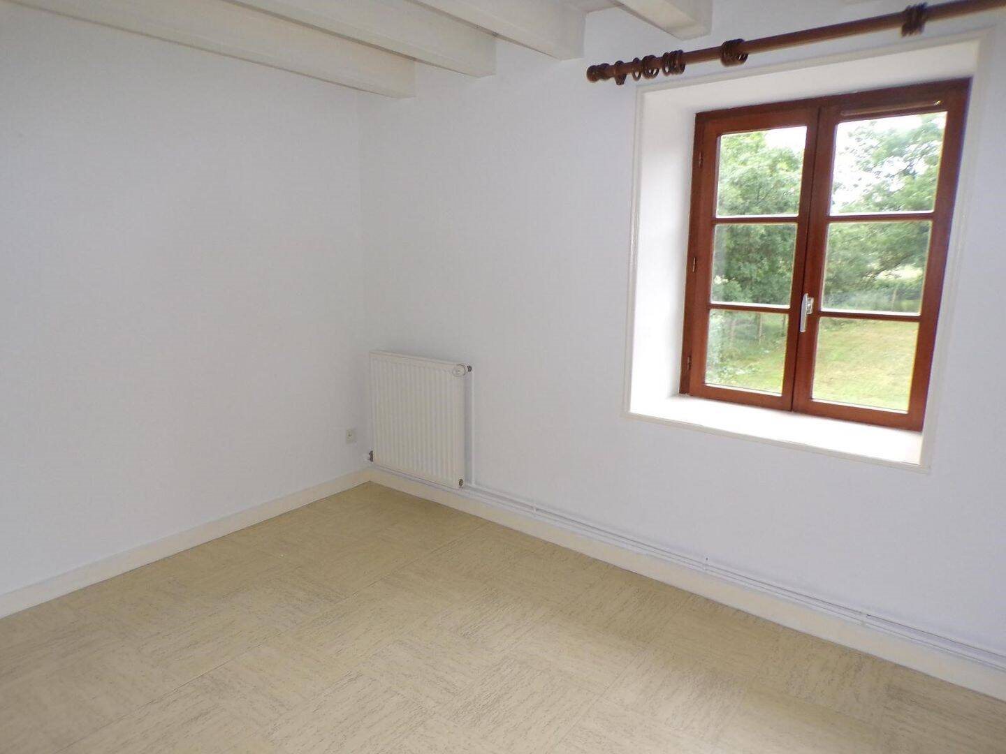 Maison à louer, 124m², Prissé