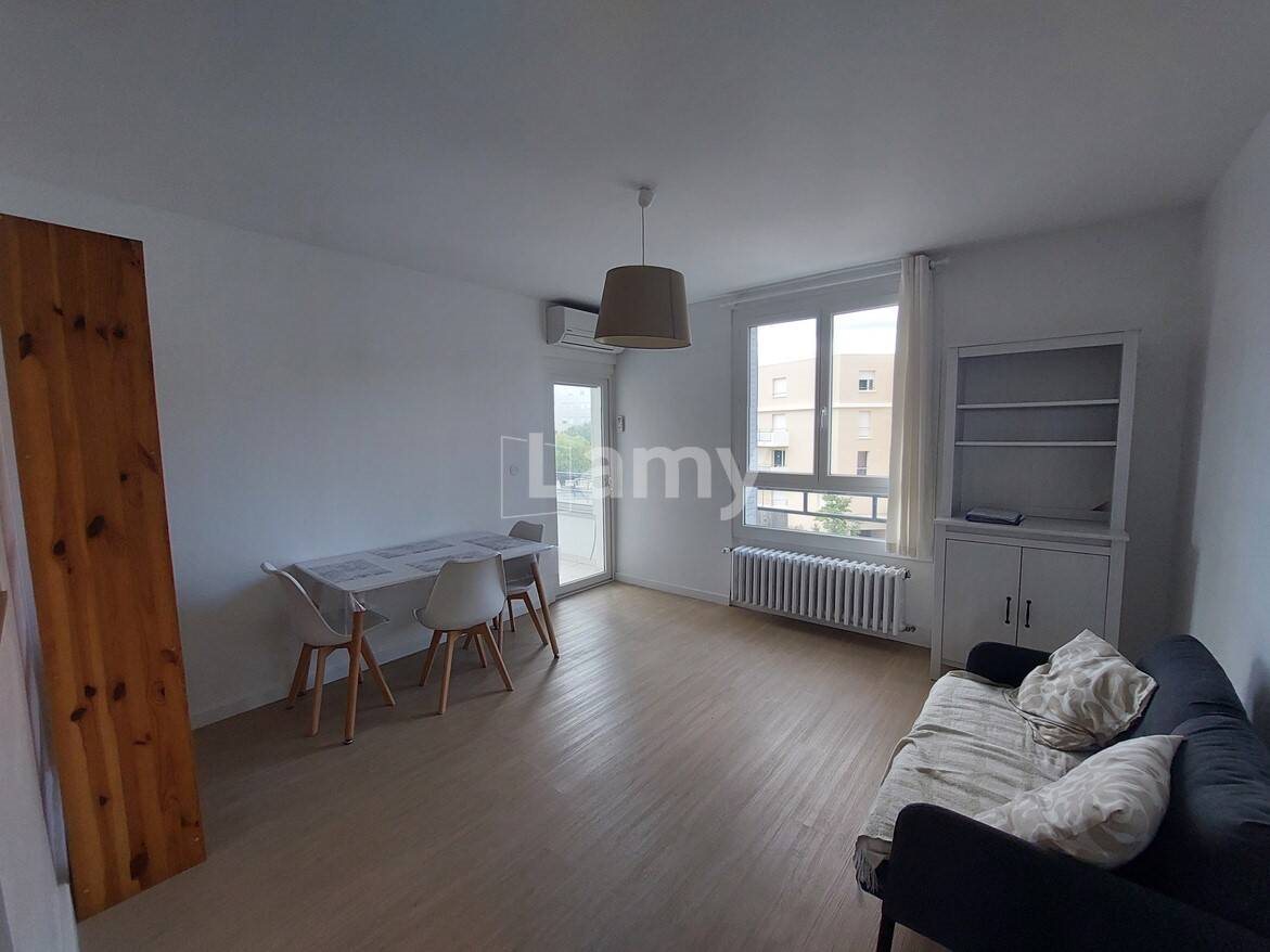 Appartement à louer, 54m², Nîmes