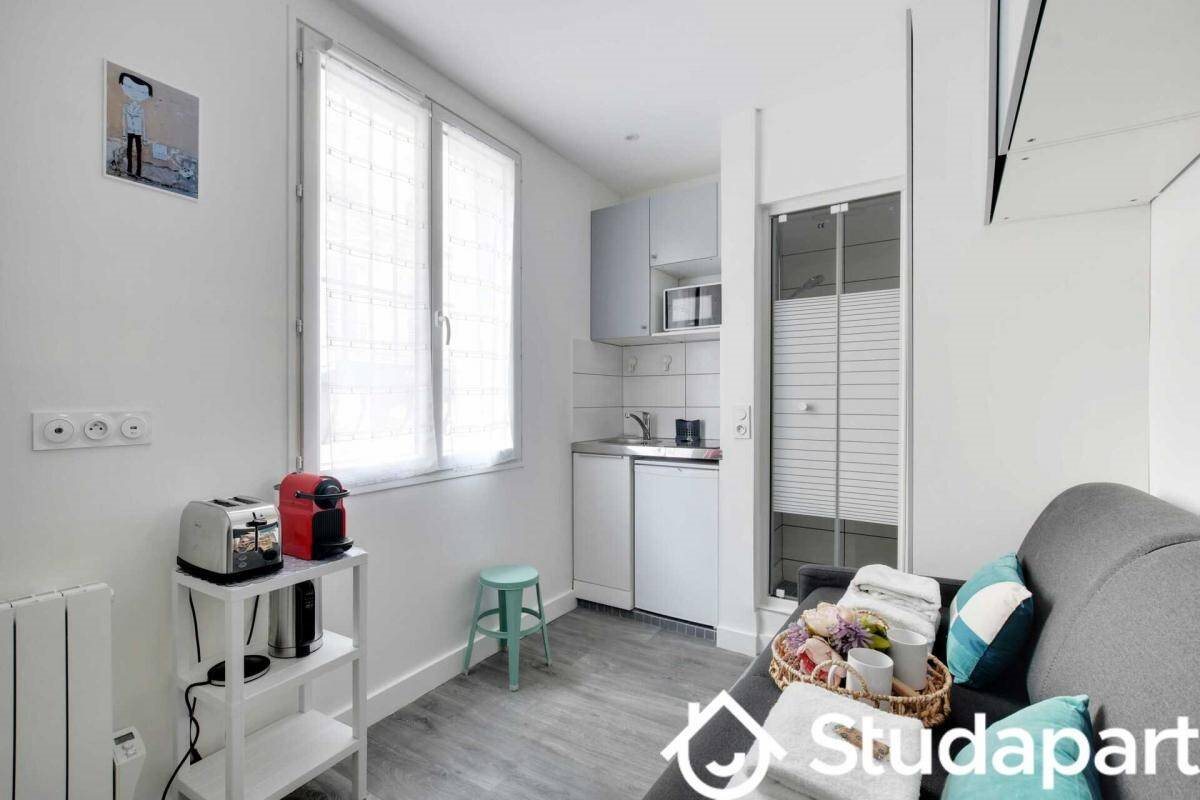 Appartement à louer, 9m², Paris 18ème