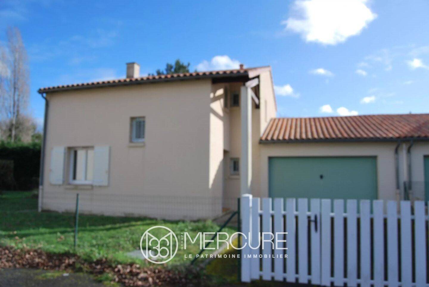 Maison à vendre, 115m², Civaux