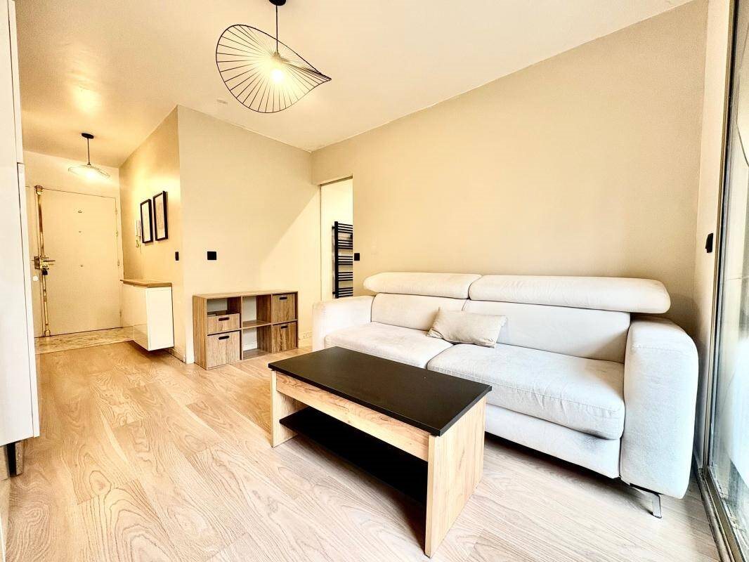 Appartement à louer, 17m², Nice