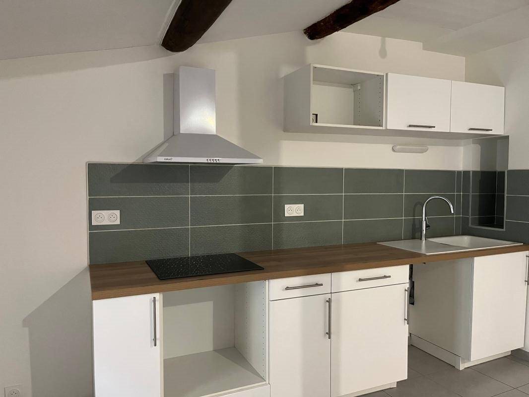 Appartement à louer, 84m², Sommières