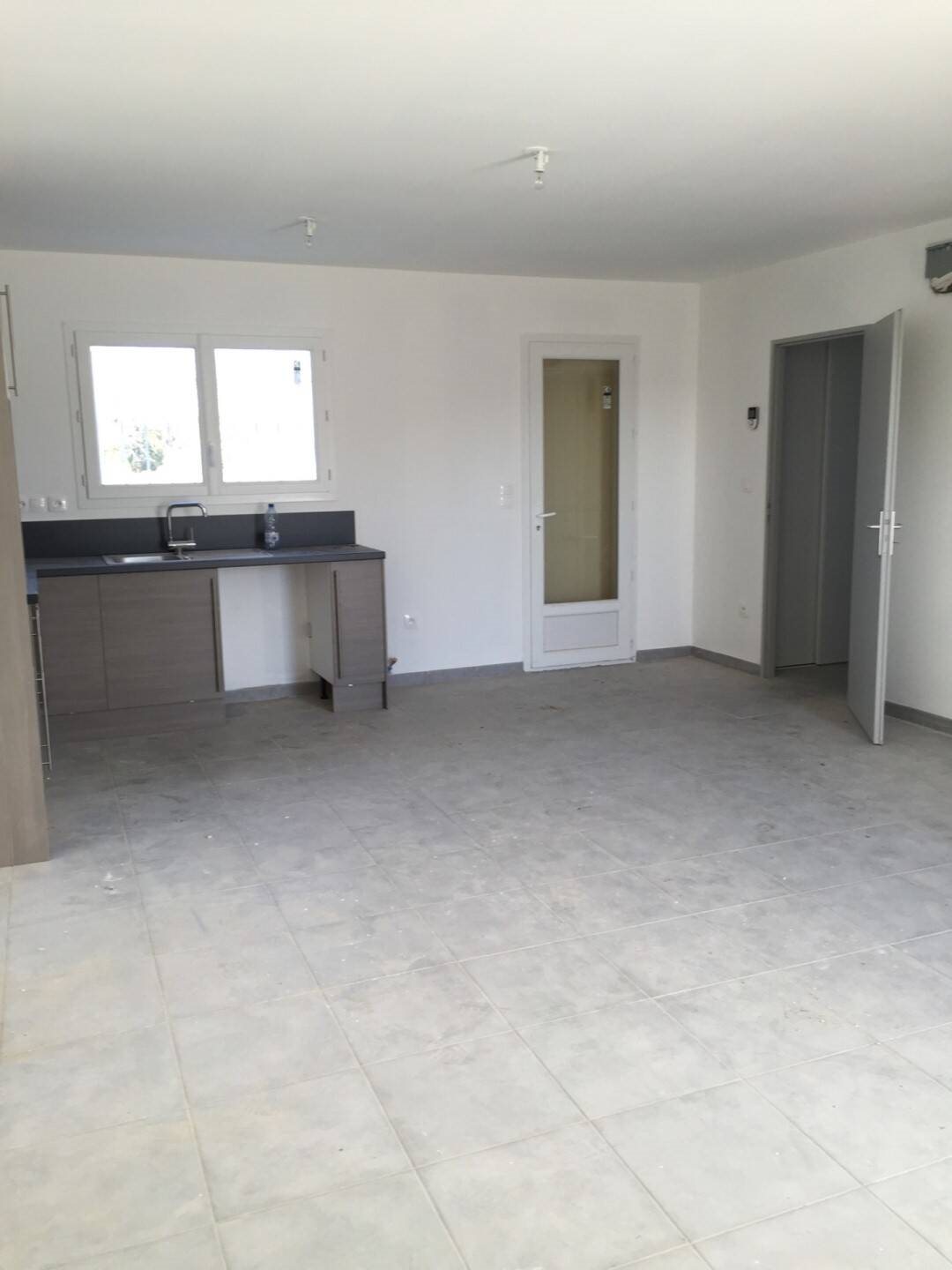 Maison à louer, 90m², Vedène