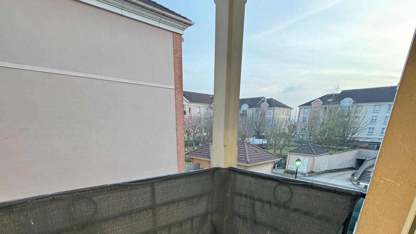 Appartement à louer, 38m², Cergy