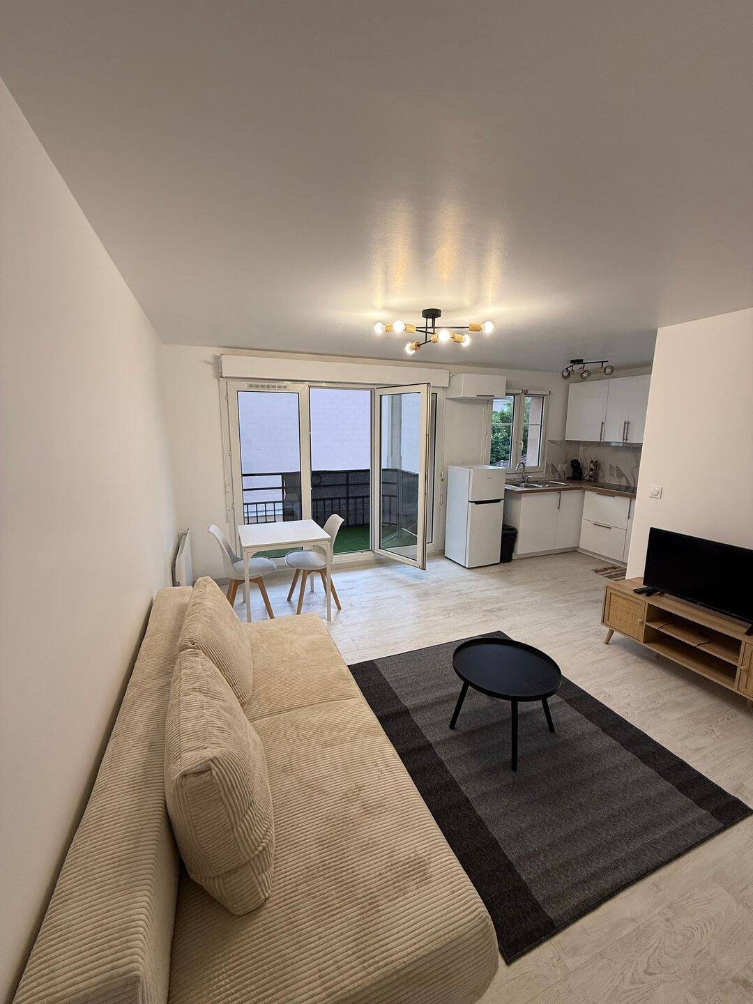 Appartement à louer, 38m², Cergy