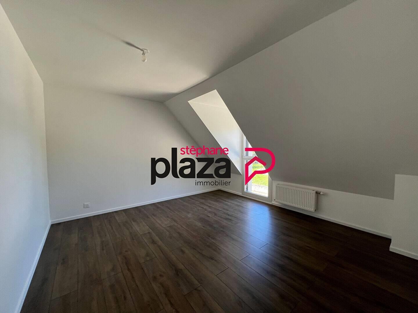 Maison à louer, 101m², Plonéour-Lanvern