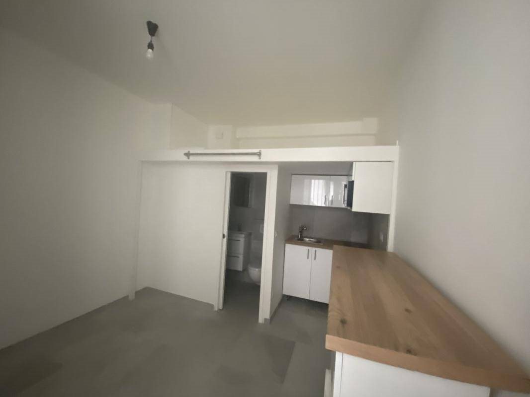 Appartement à louer, 13m², Paris 17ème