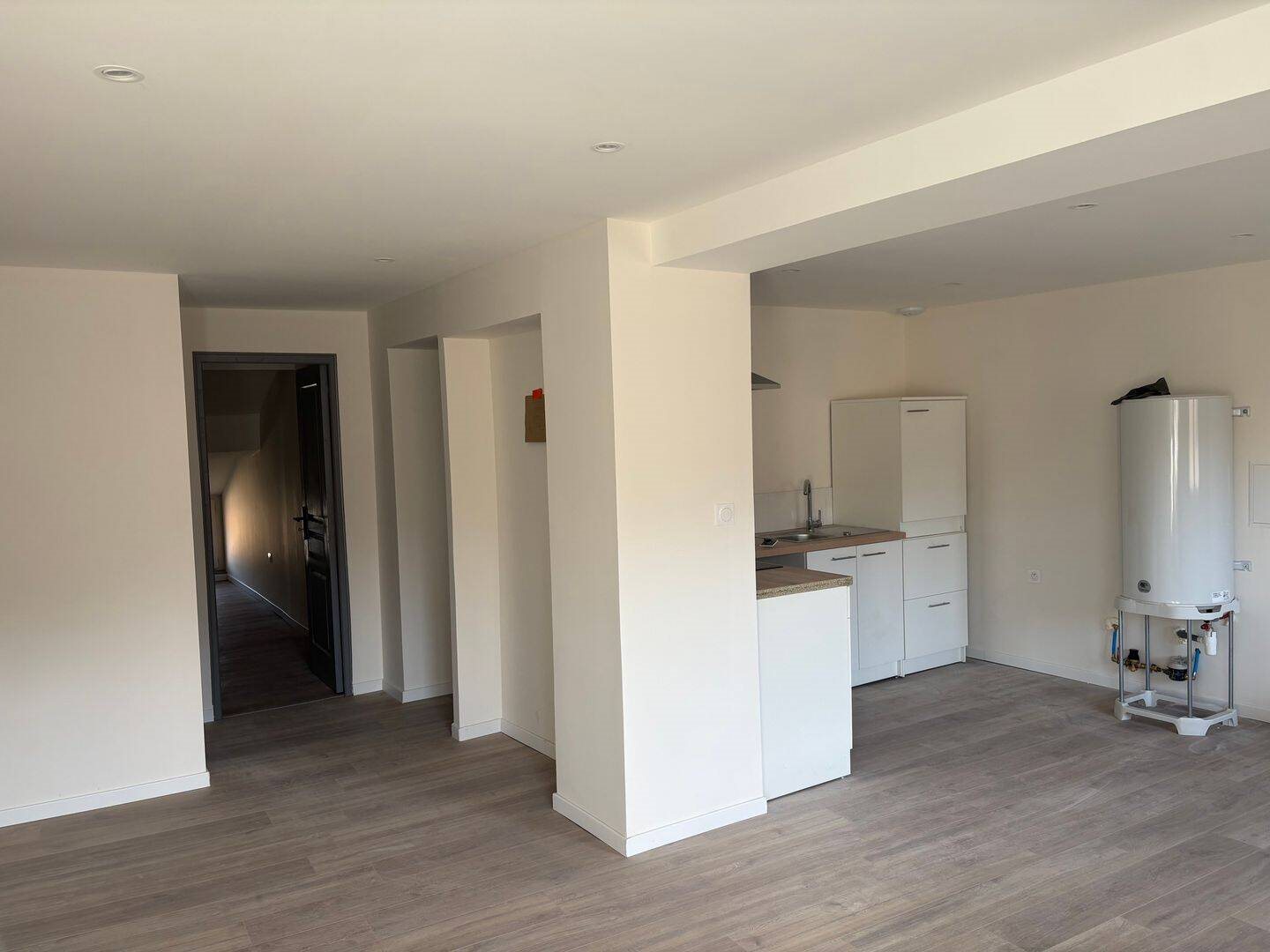 Appartement à louer, 79m², Roussillon