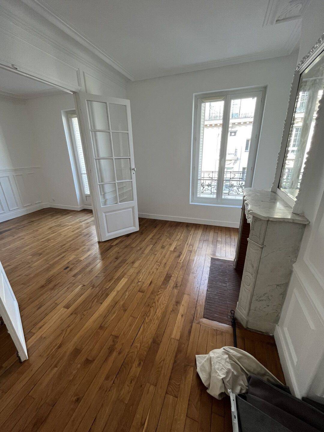 Appartement à louer, 45m², Paris 18ème