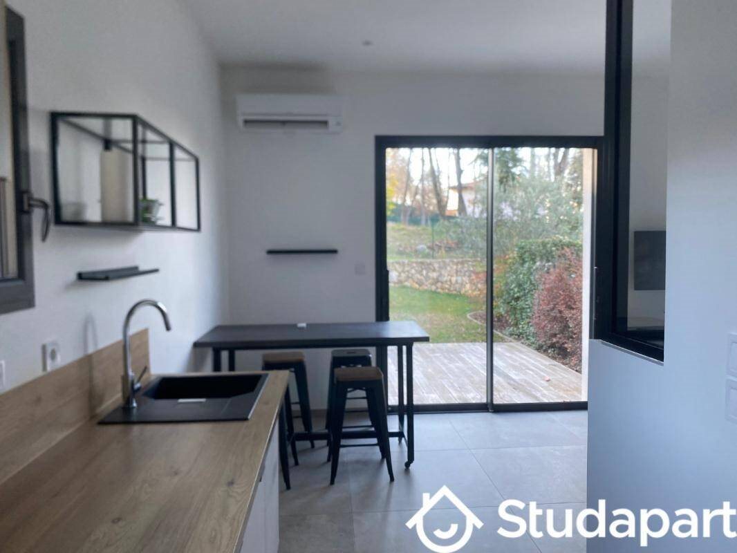 Appartement à louer, 38m², Roquefort-les-Pins
