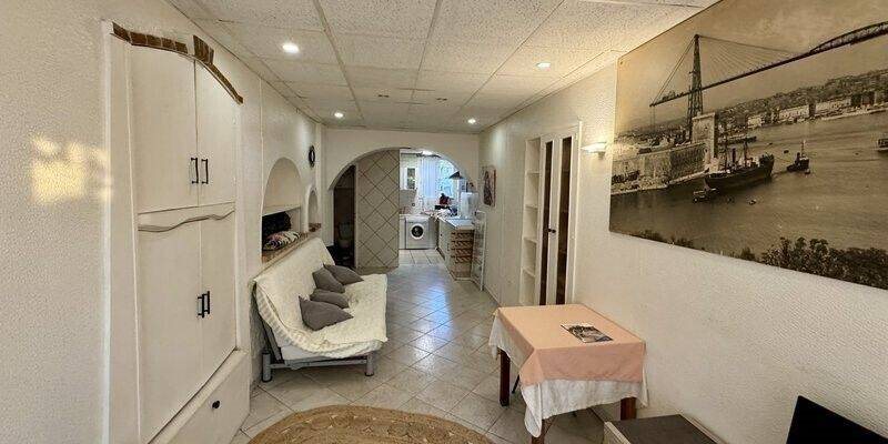 Appartement à louer, 35m², Marseille 8ème