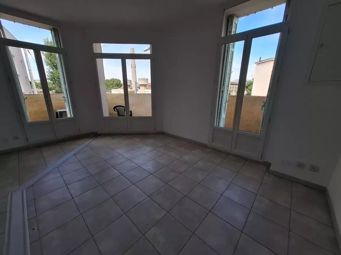Appartement à louer, 37m², Marseille 11ème