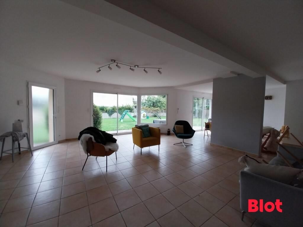 Maison à louer, 162m², Bruz