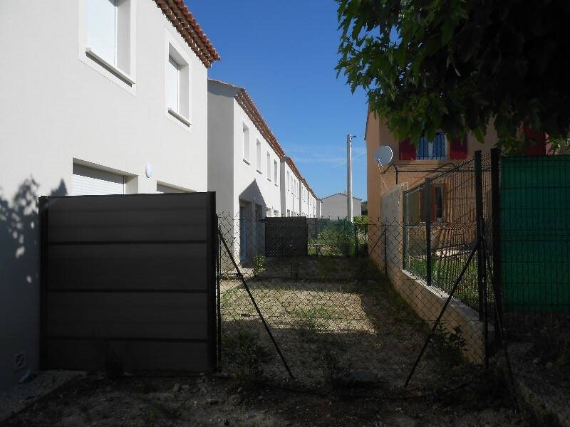 Maison à louer, 82m², Mazan