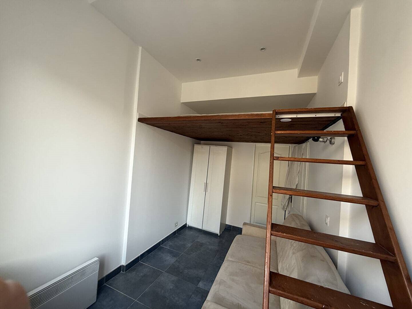 Appartement à louer, 35m², Marseille 6ème