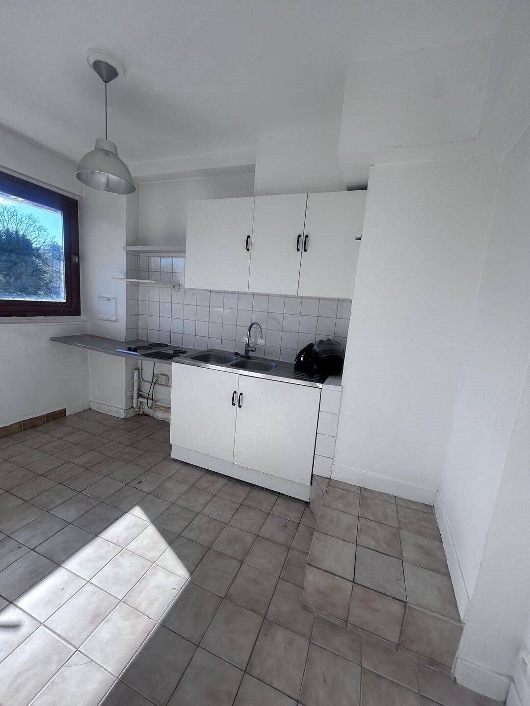 Appartement à louer, 27m², La Celle-Saint-Cloud