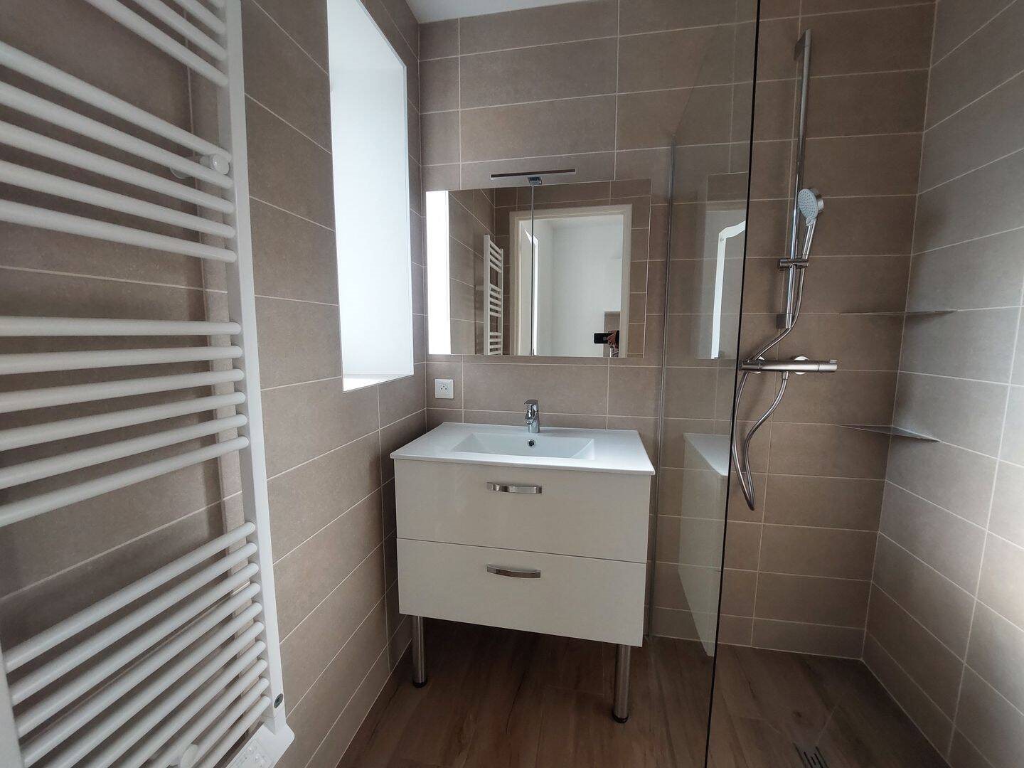 Appartement à louer, 70m², Beaurepaire