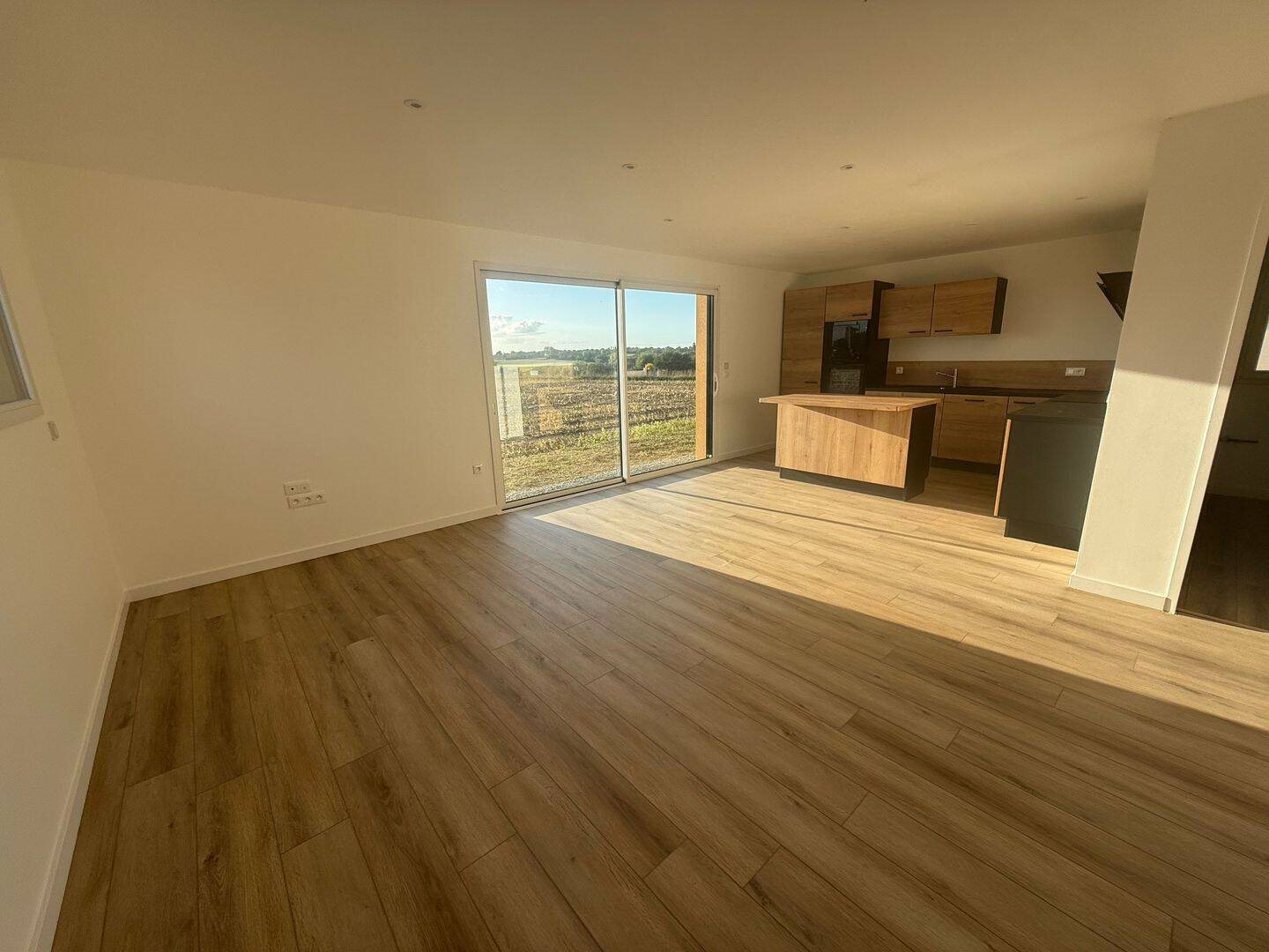 Maison à louer, 82m², Tourville-sur-Sienne