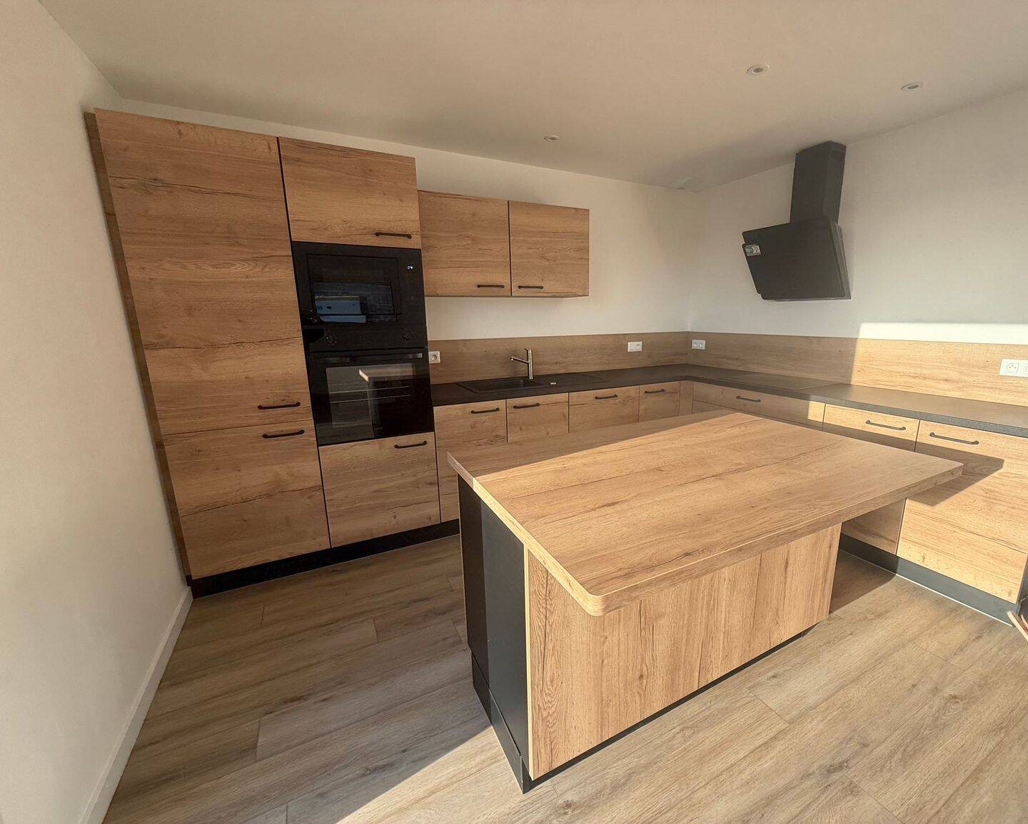 Maison à louer, 82m², Tourville-sur-Sienne