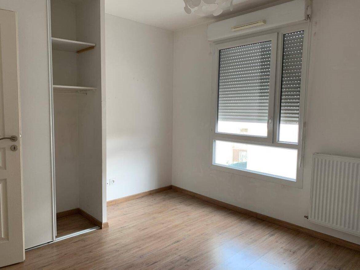 Appartement à louer, 40m², Décines-Charpieu
