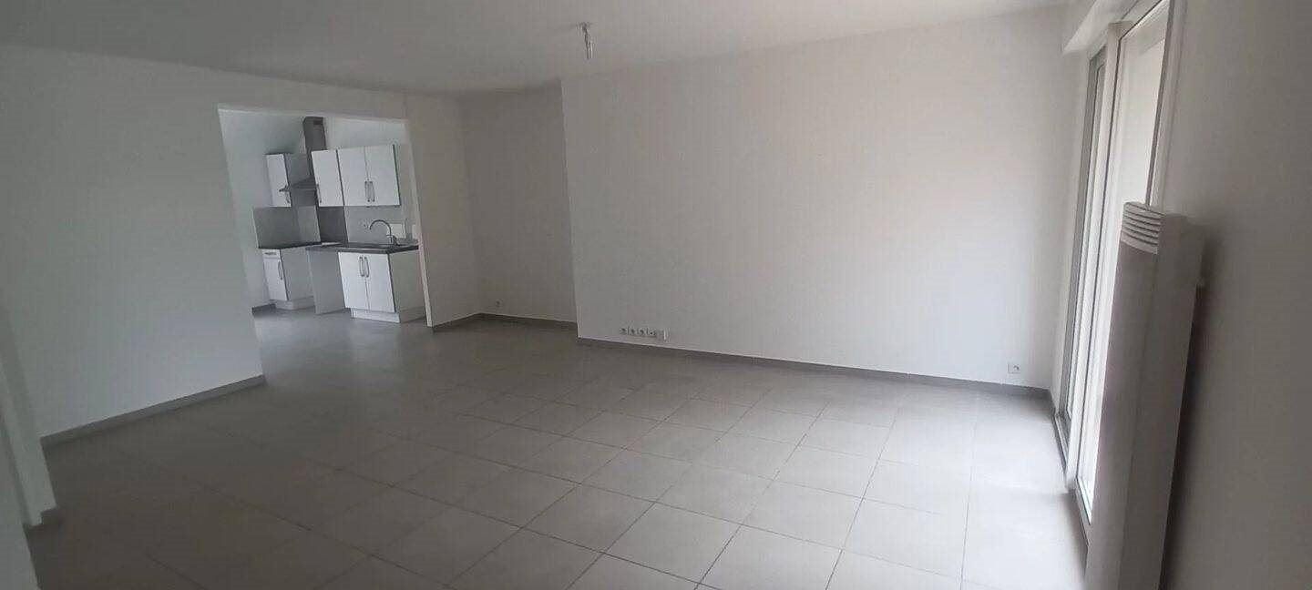 Maison à louer, 80m², Chambray-lès-Tours