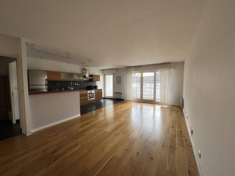 Appartement à louer, 79m², Bordeaux