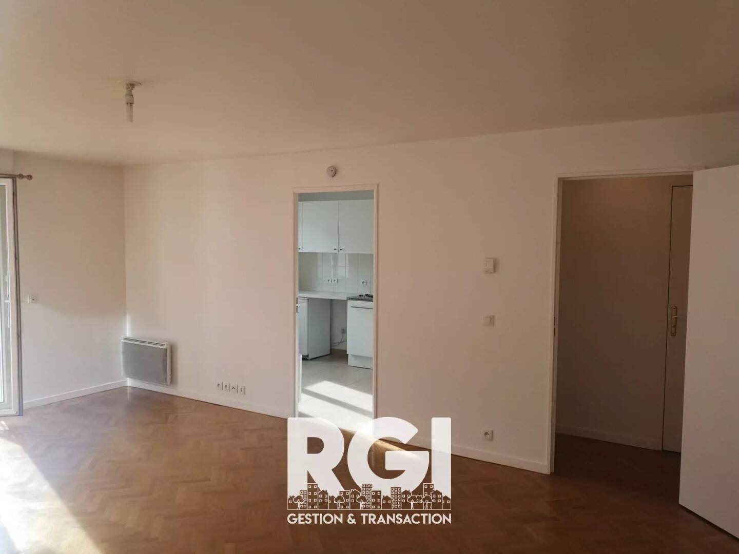 Appartement à louer, 43m², Le Mesnil-Saint-Denis