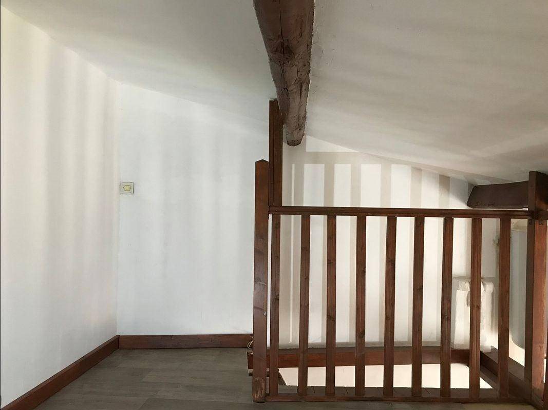 Appartement à louer, 23m², Marseille 5ème