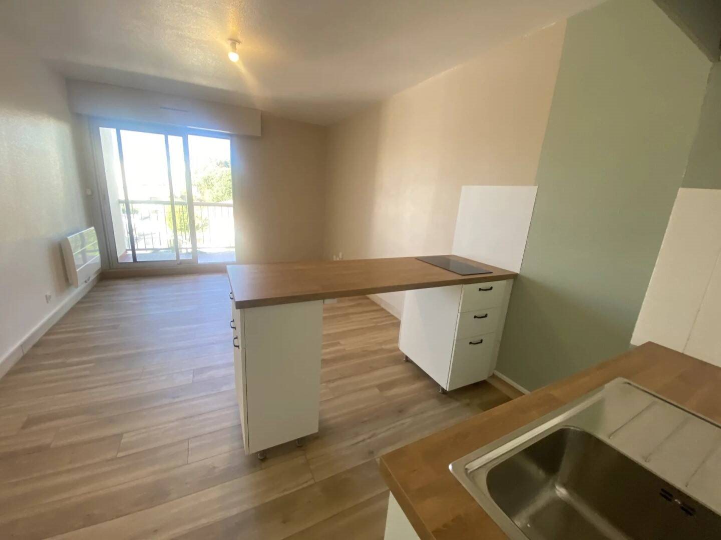 Appartement à louer, 25m², Nîmes