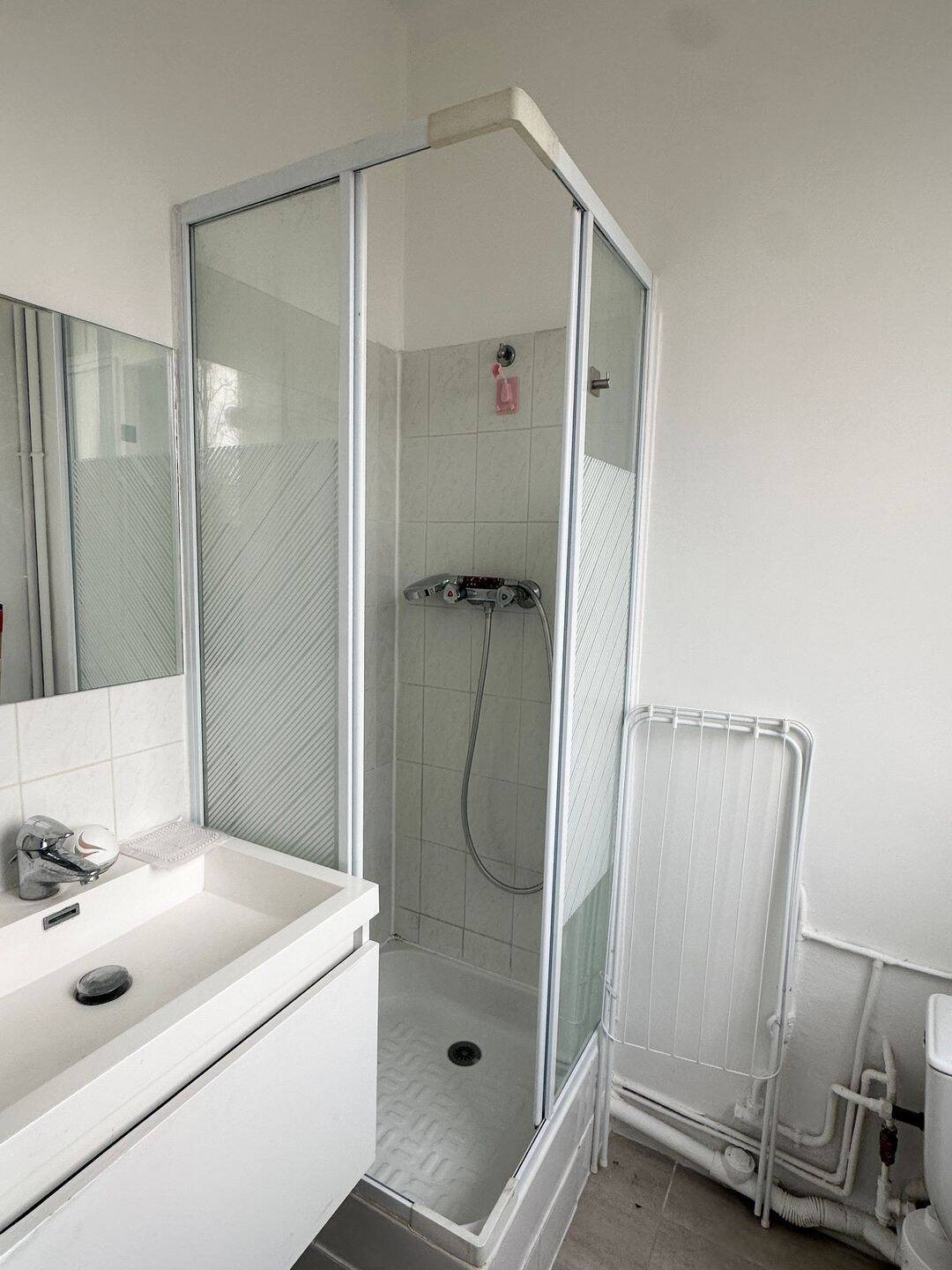 Appartement à louer, 17m², Paris 17ème