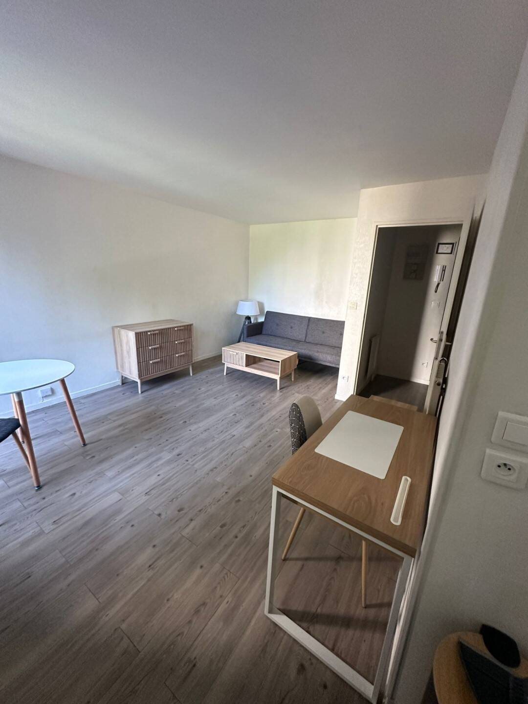 Appartement à louer, 26m², Etiolles