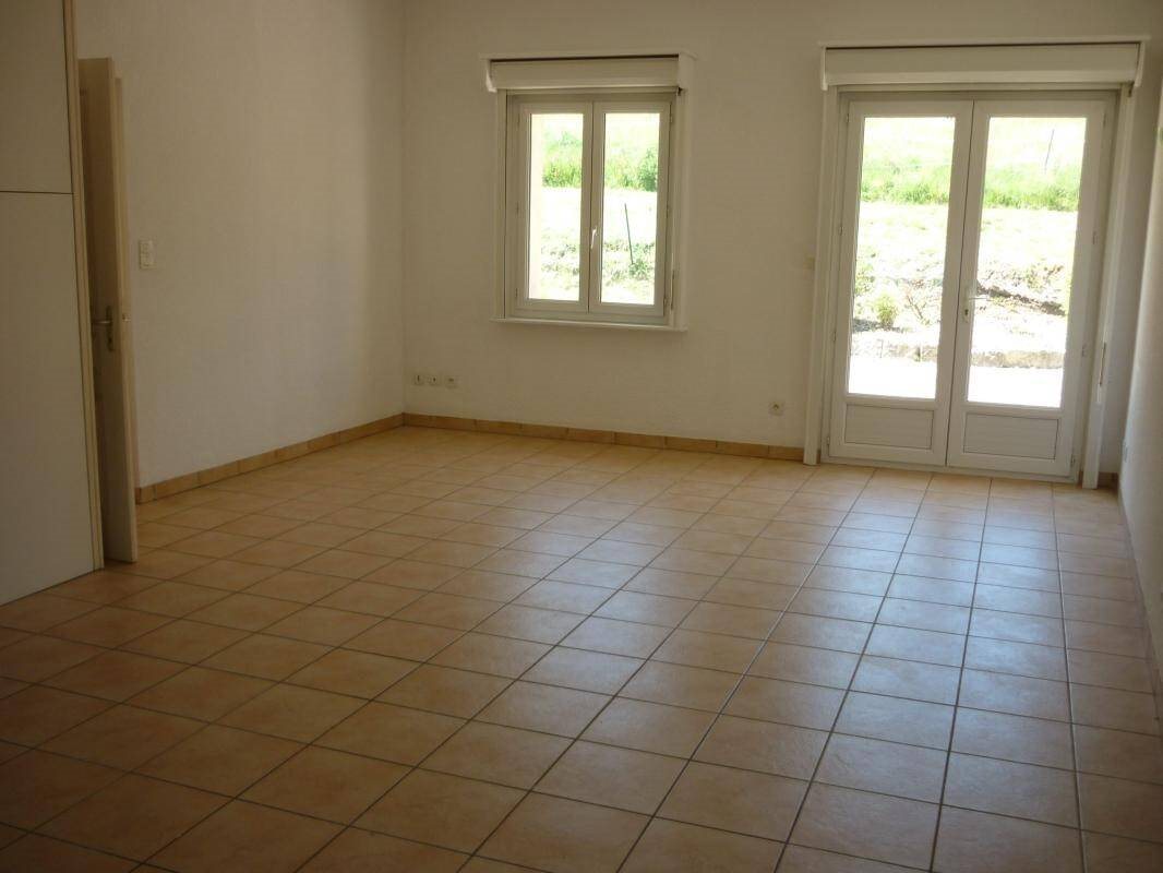 Appartement à louer, 64m², Lucenay