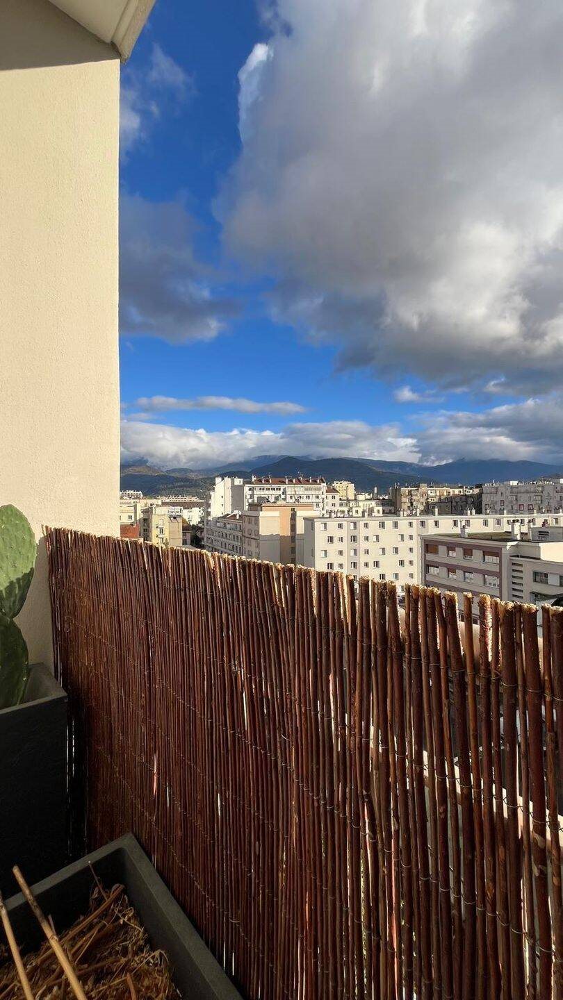 Appartement à louer, 60m², Grenoble