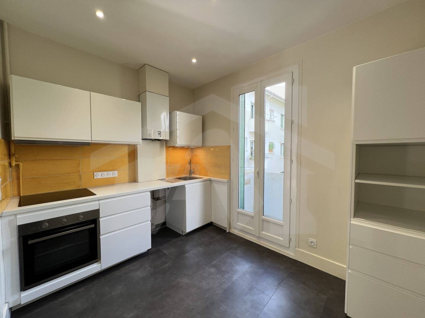 Appartement à louer, 75m², Grenoble