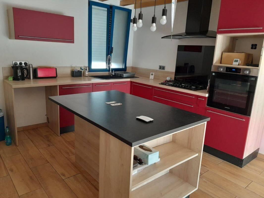 Maison à louer, 69m², Le Palais-sur-Vienne