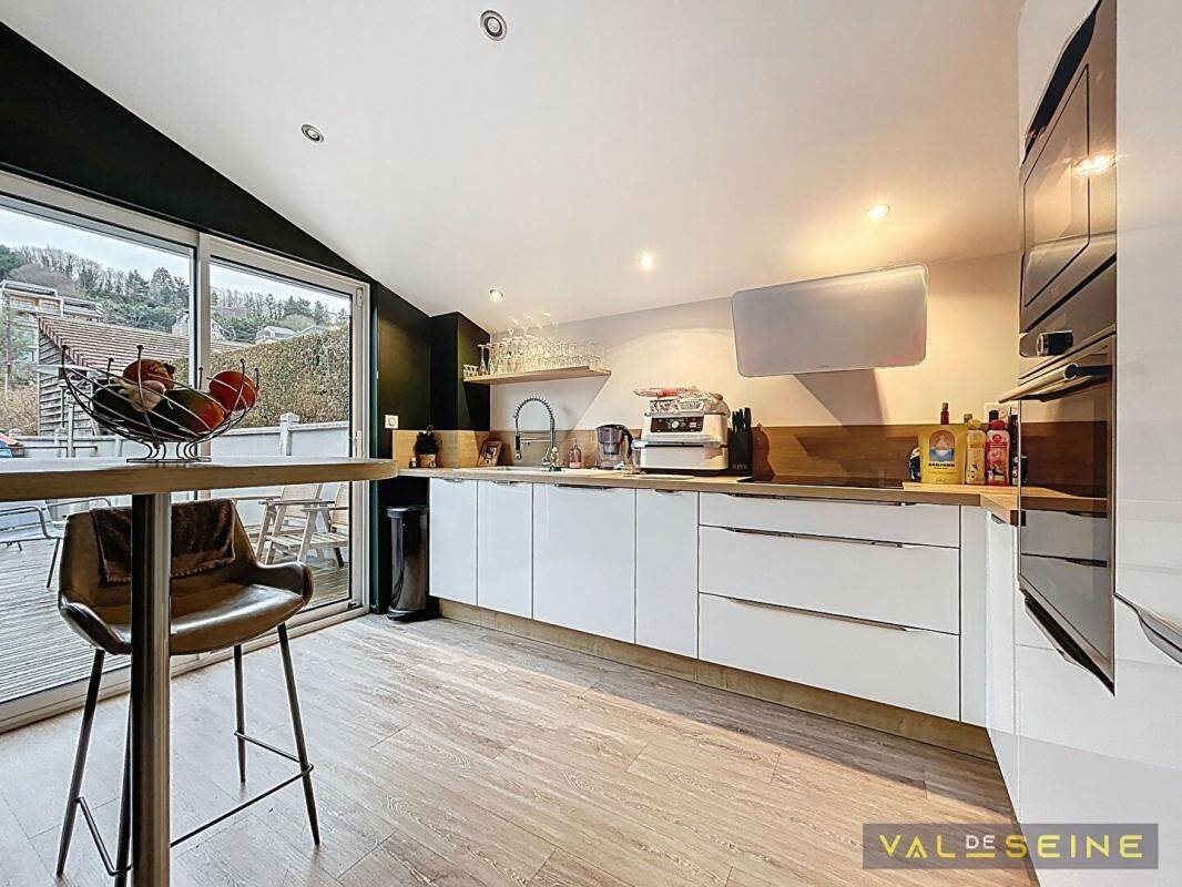 Maison à vendre, 142m², Mont-Saint-Aignan