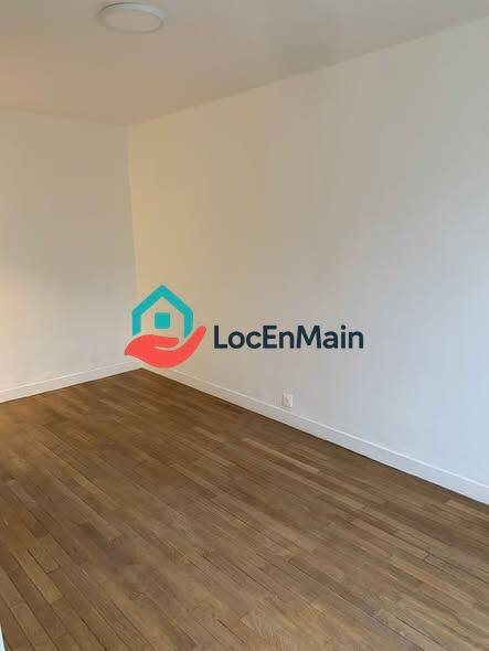Appartement à louer, 24m², Paris 18ème