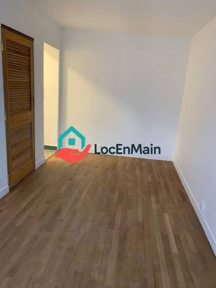 Appartement à louer, 24m², Paris 18ème