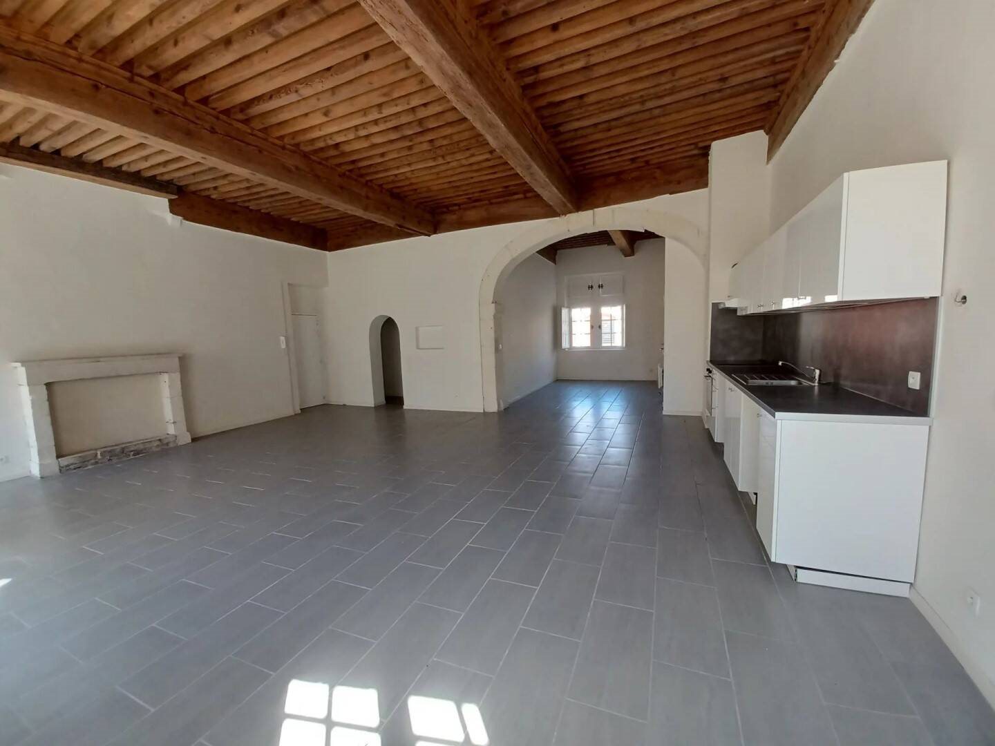 Appartement à louer, 105m², Beaucaire
