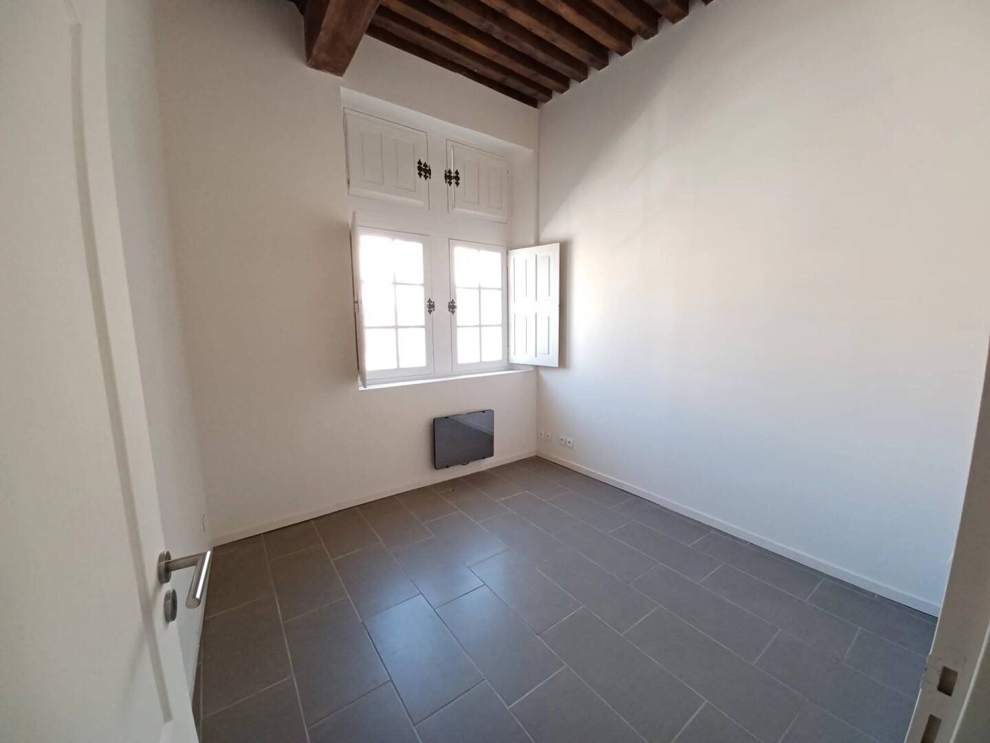 Appartement à louer, 105m², Beaucaire