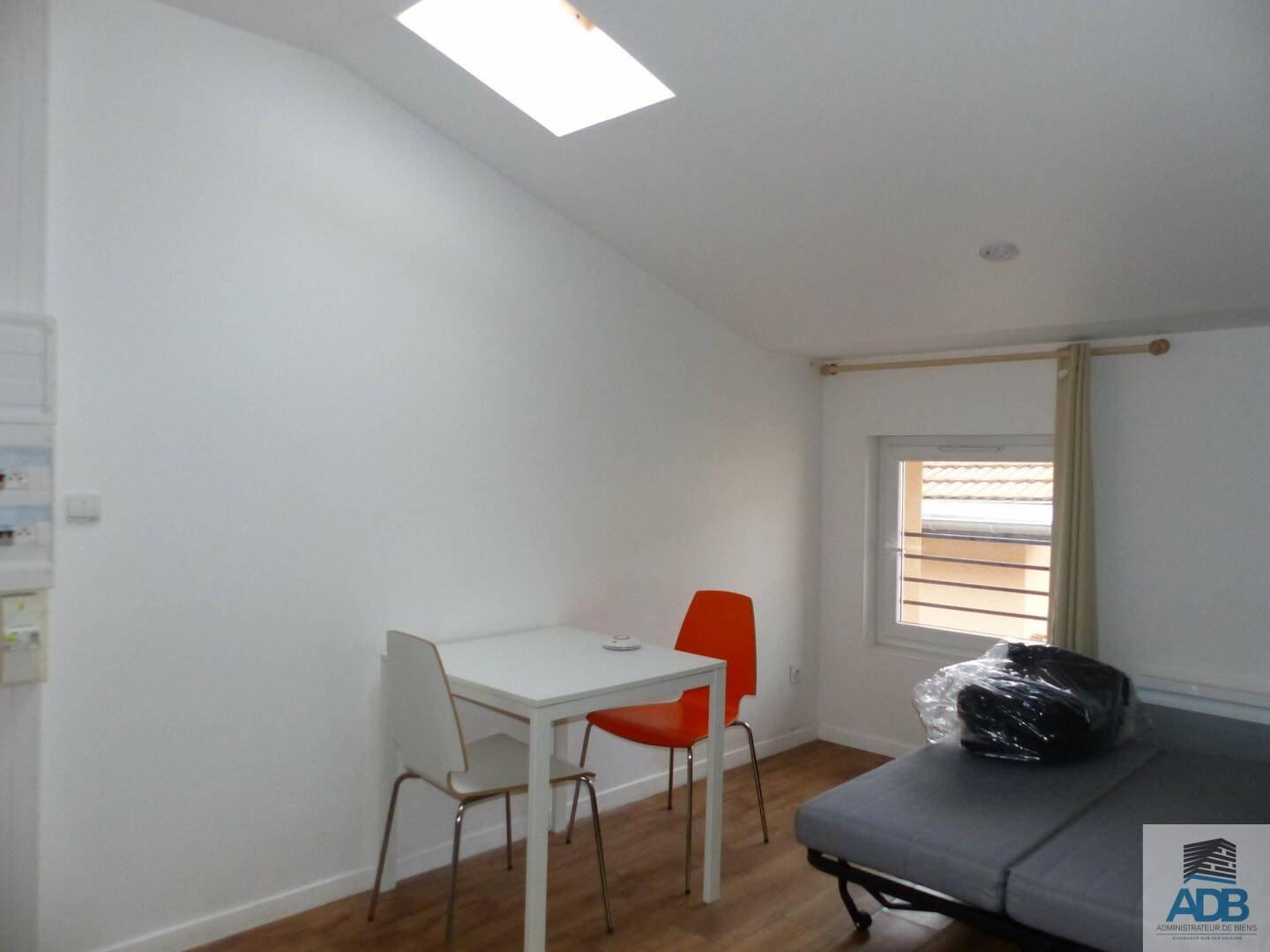 Appartement à louer, 18m², Roanne