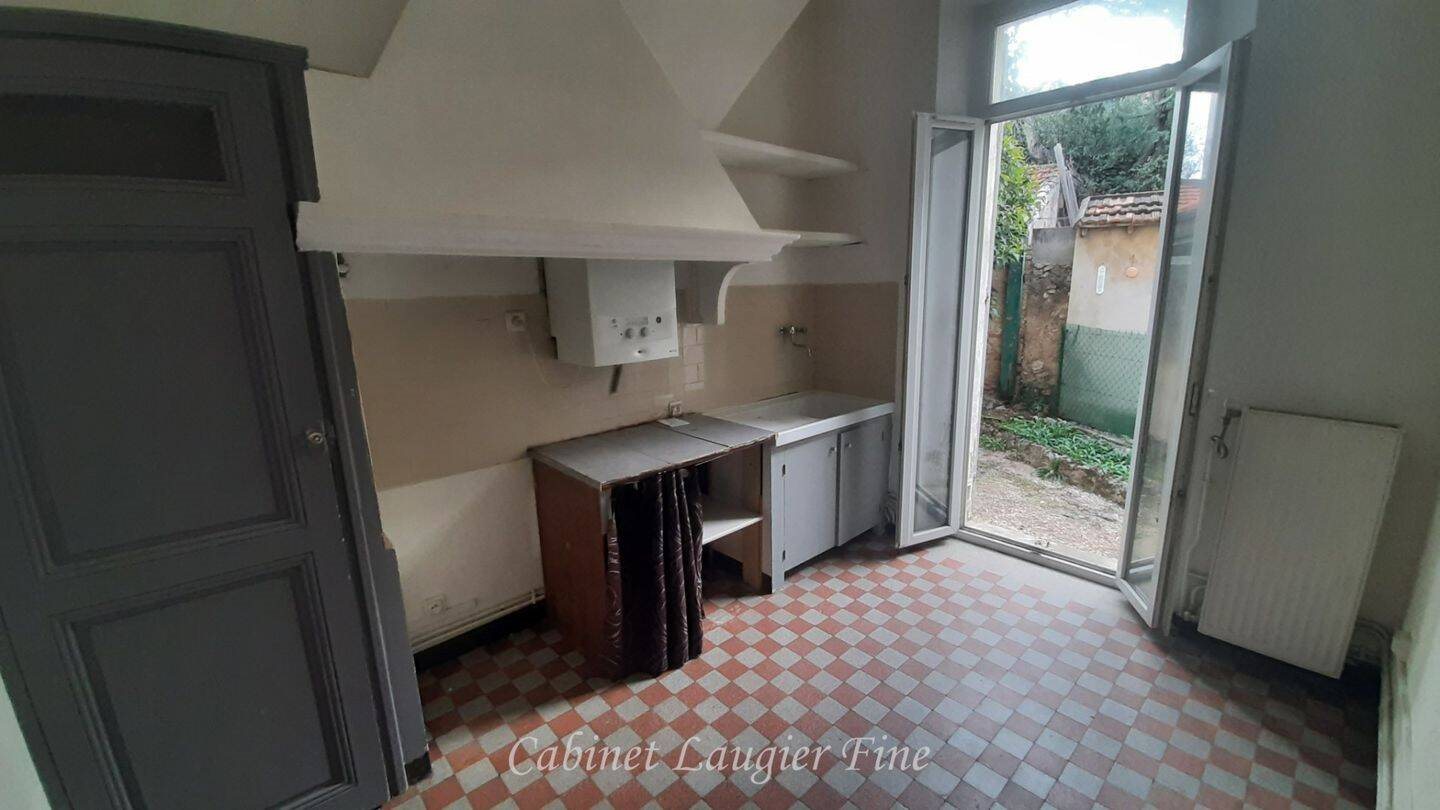 Appartement à louer, 28m², Marseille 12ème