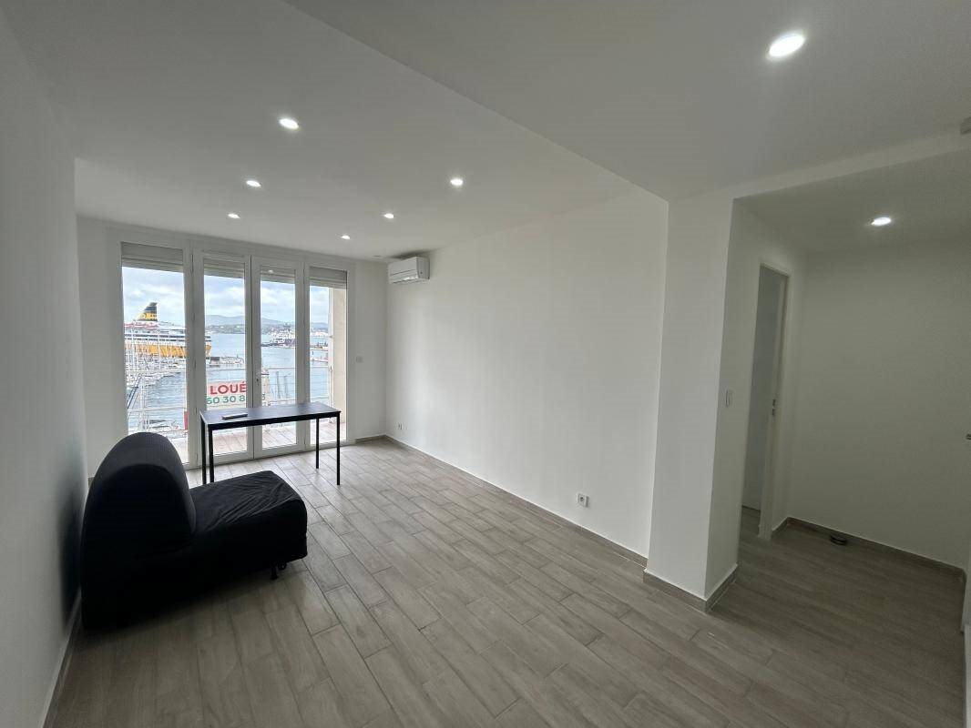 Appartement à louer, 45m², Toulon